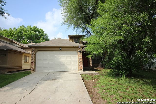 1st image of 9371 Valley Hedge