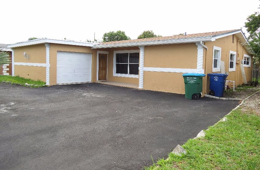 1st image of 6741 Dogwood Dr