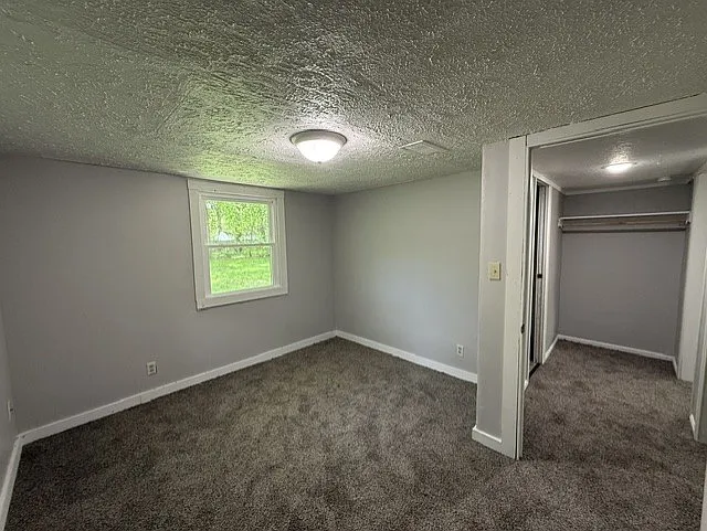 629 Delaware Ave SW — Photo 5
