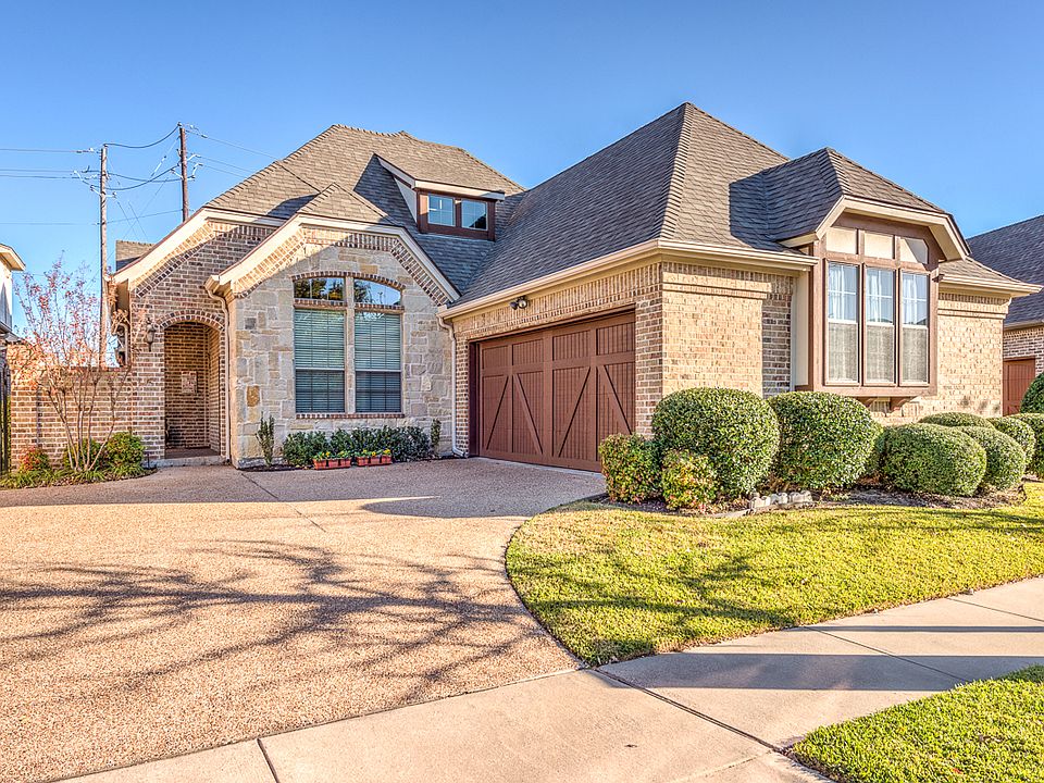 1st image of 225 La Fontaine Ln