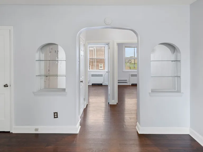 105 Saint Laurence Rd — Photo 21