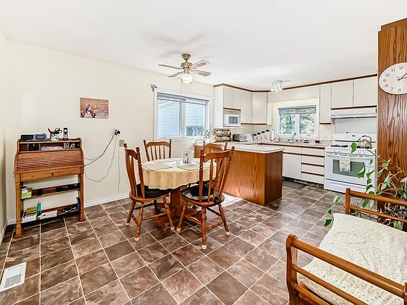 4th image of 52316 Range Road 274