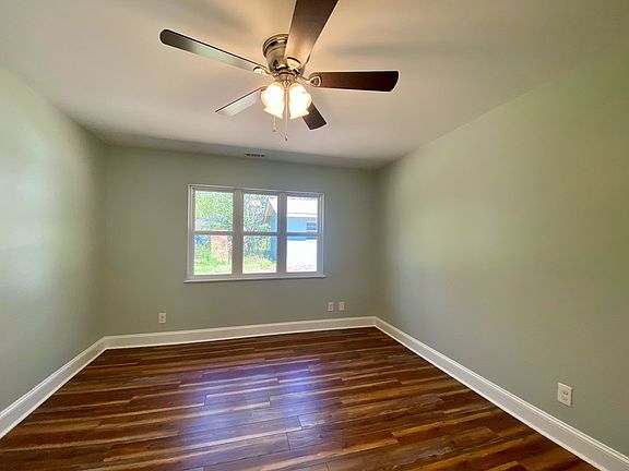 5th image of 205 Lincoln Ave