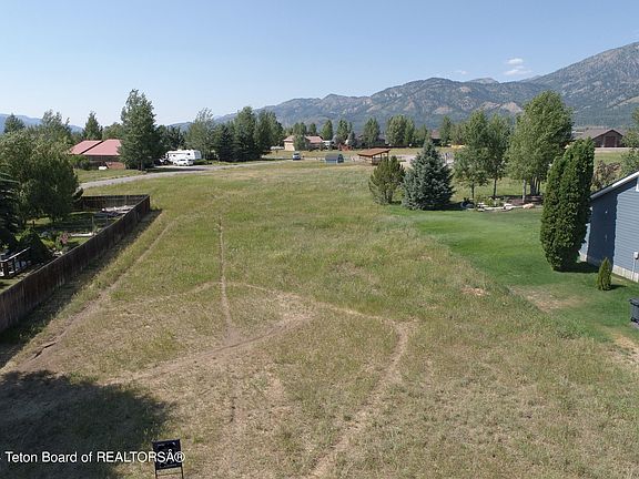 3rd image of LOT 52 Snake River Dr