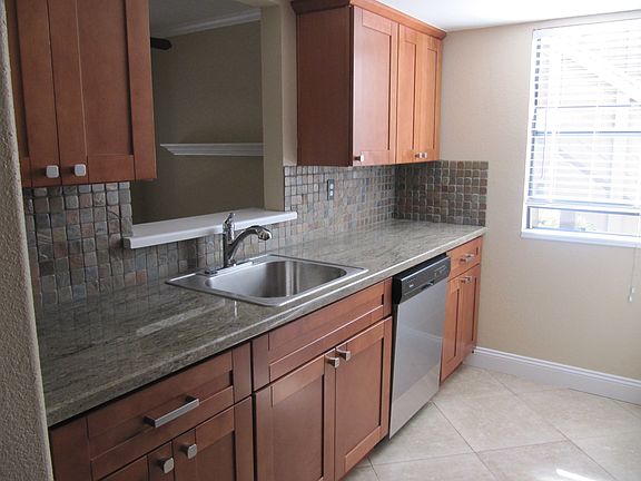 kitchen 1 (w/granite)