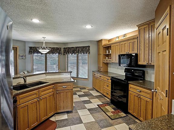 5th image of 1600 Patriot Dr