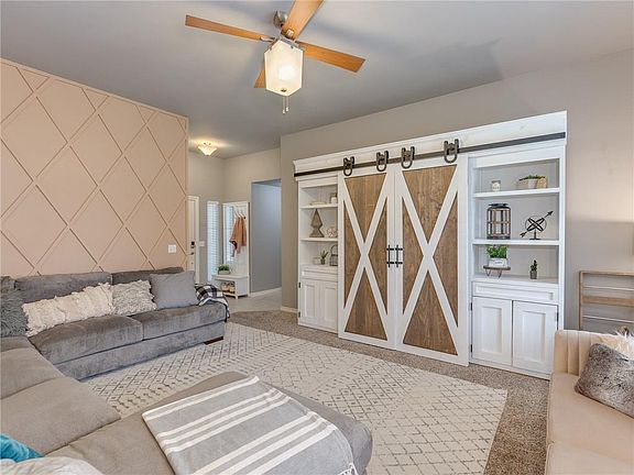 4th image of 2212 Alameda Park Dr