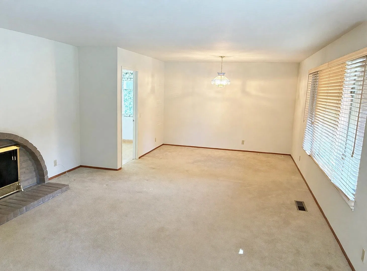 Comfortable Single-Story Home in Established Livermore Neighborhood — Photo 2