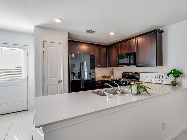 3148 Harper St — Photo 8
