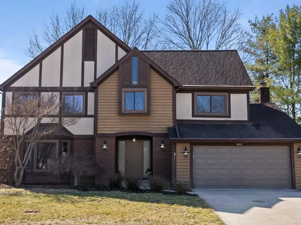 1045 Harbor View Dr, Westerville, OH 43081