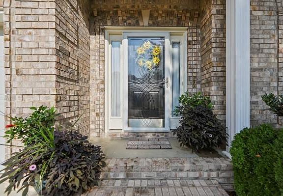 3rd image of 394 Stratford Park Blvd