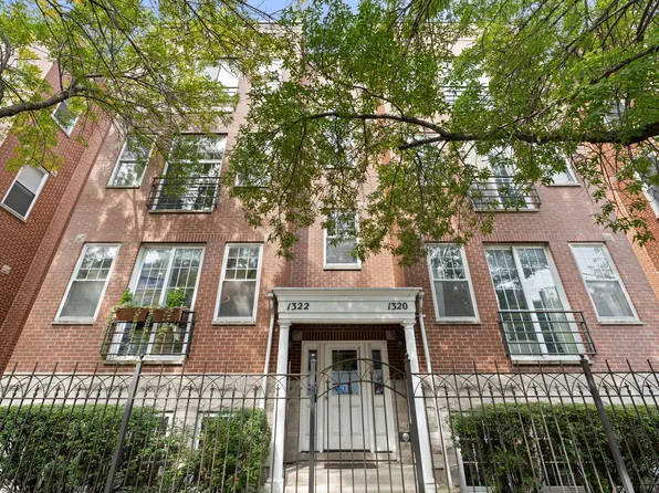1322 W Belmont Ave #1W, Chicago, IL 60657