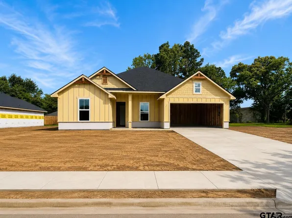332 Erica Way, Lindale, TX 75771