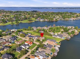 32 Waterford Way, Montgomery, TX 77356