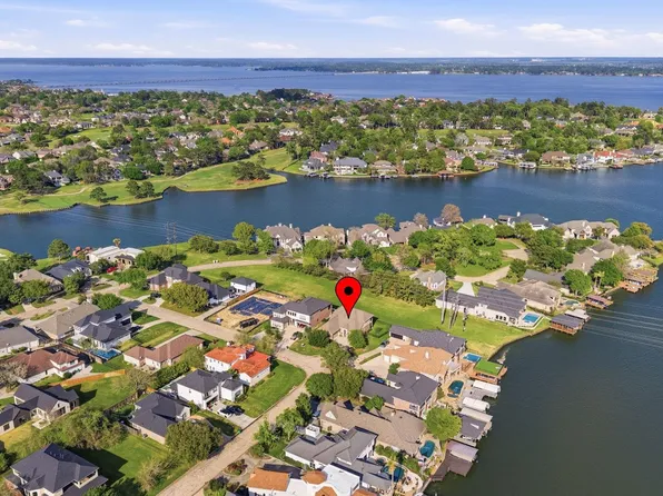 32 Waterford Way, Montgomery, TX 77356