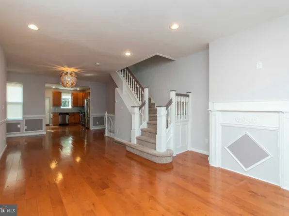 6604 Chew Ave, Philadelphia, PA 19119