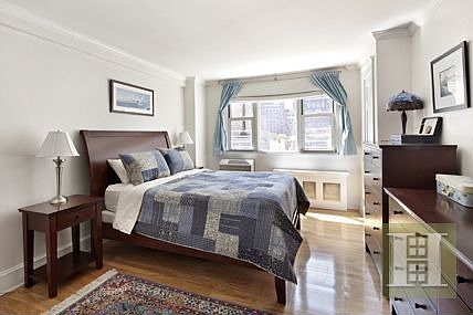 4th image of 77 7th Ave APT 7R