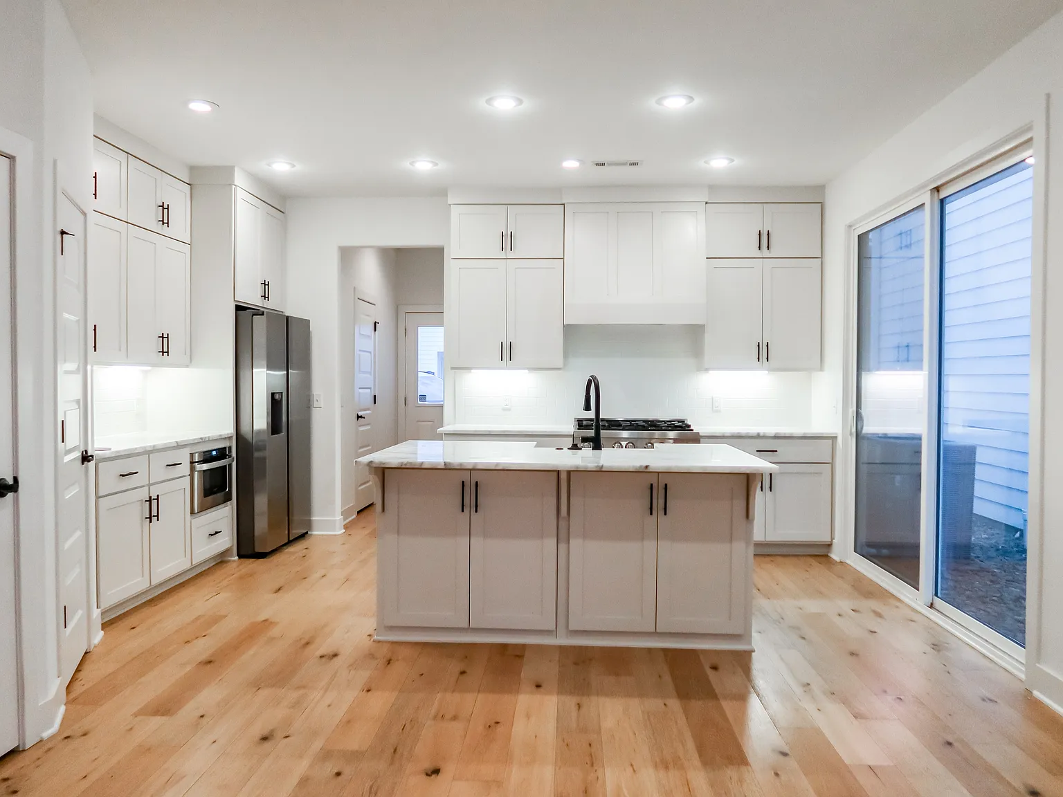 2107 W Parnell Dr. 2 - 1 — Photo 2