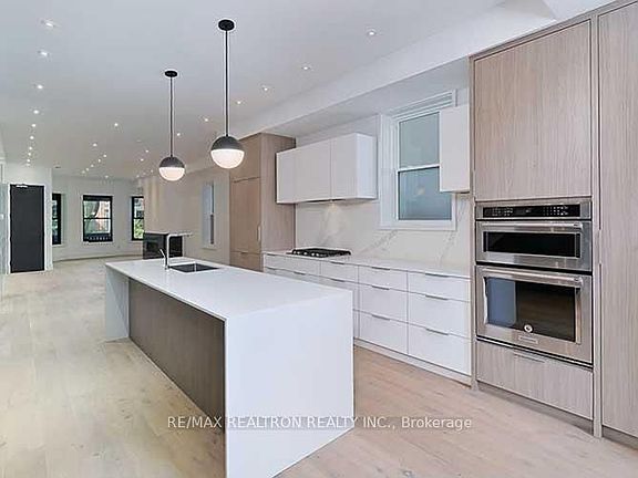 5th image of 69 Brunswick Ave Unit 2
