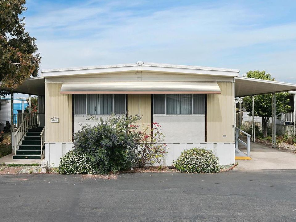 1st image of 140 Gay Dr #140