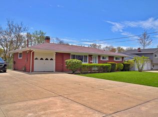7406 Fern Dr, Mentor On The Lake, OH 44060