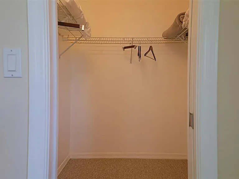 1690 Waxwing Ct — Photo 16