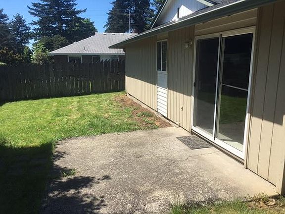 2nd image of 913 W 36th St