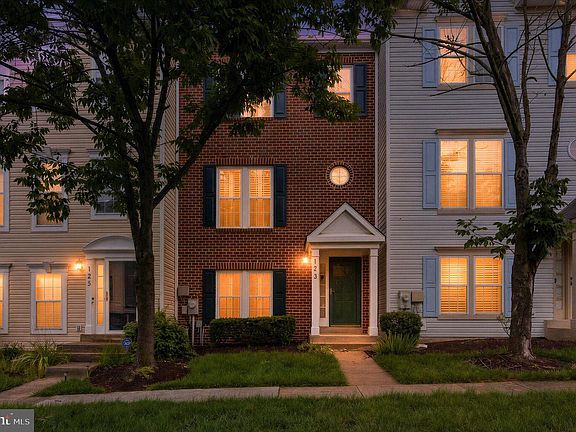 2nd image of 123 Blackbird Hill Ln