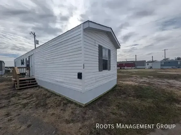 700 E 6th St, Hays, KS