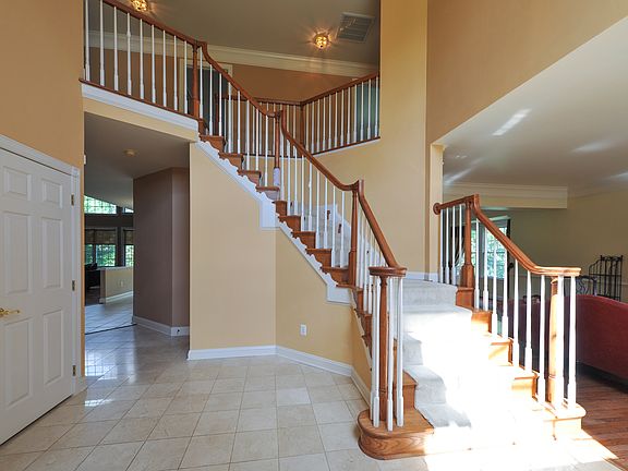2nd image of 2112 Creeks Farm Lane