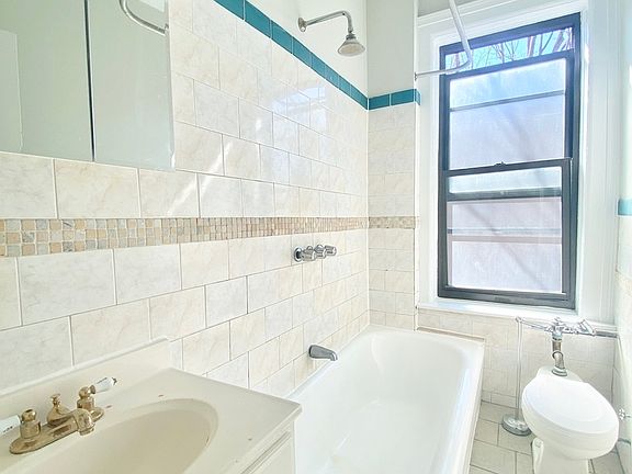 4th image of 4219 18th Ave #B8b