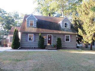 681 White Cedar Dr, Toms River, NJ 08753