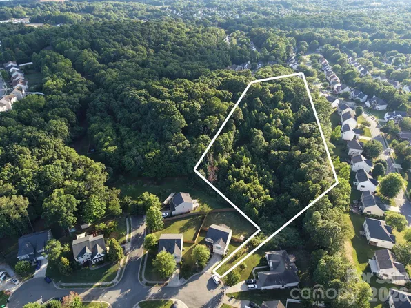 10804 Maryanna Ct, Charlotte, NC 28213