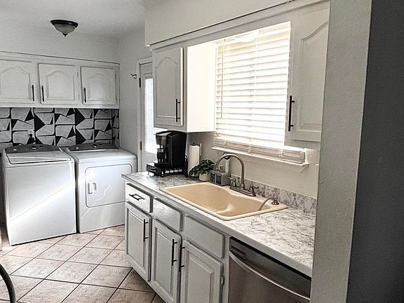 4th image of 312 Pike Rd