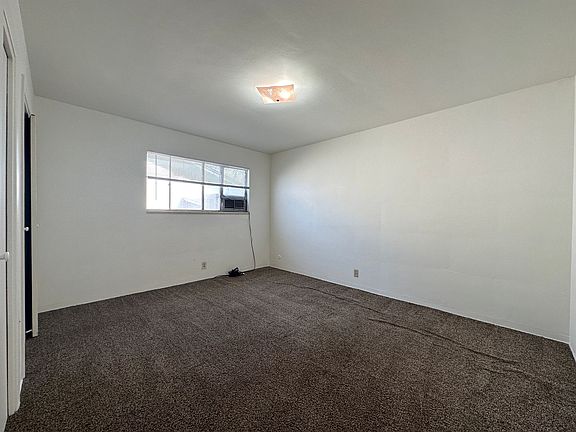 5th image of 362 Wilson Ave