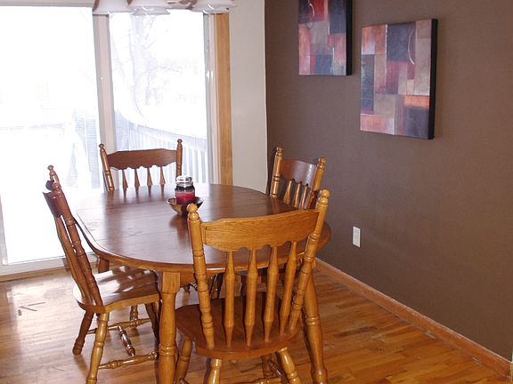 5th image of 71 Lucinda Dr