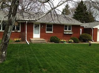 14008 W Gatewood Dr, New Berlin, WI 53151