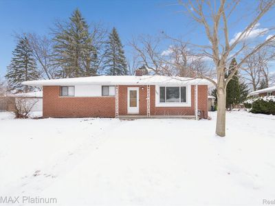 707 Briarwood Ln, Fenton, MI, 48430