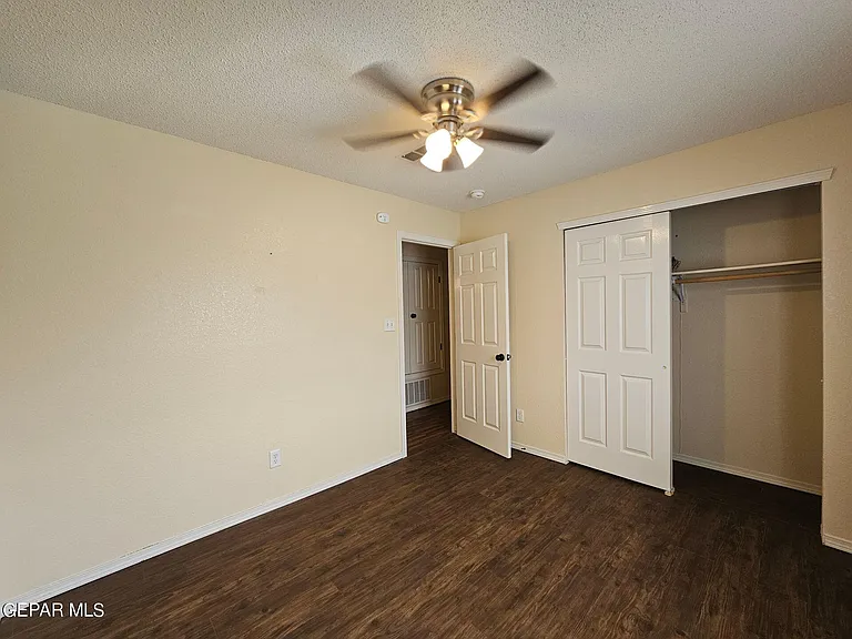 10909 Northview Dr — Photo 15