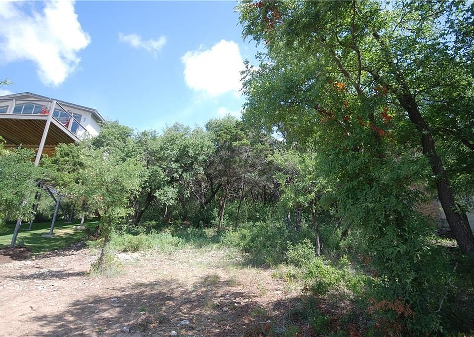 2nd image of 10302 Lakeside Dr