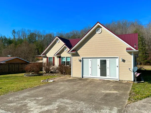 829 Boone Creek Rd, Stanton, KY 40380