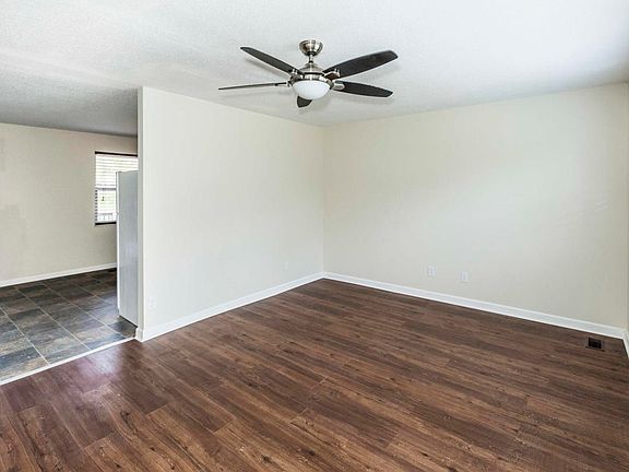 3rd image of 5608 Karen Dr