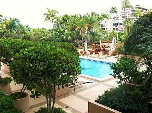 3rd image of 251 Crandon Blvd APT 1133