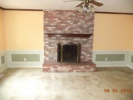 4th image of 516 Downey Ave