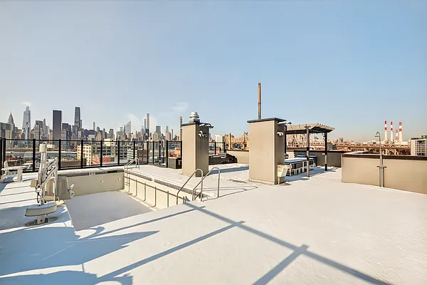 Sold by Serene Powers Real Estate LLC | media 17