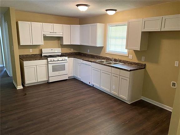 2nd image of 2213 Janelle Ave