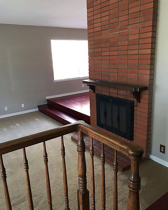 1st image of 141 Spinnaker St