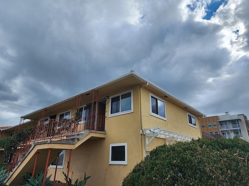 1st image of 3151 Lincoln Ave