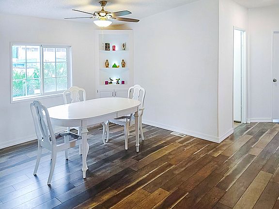 5th image of 64550 Pierson Blvd Space 111