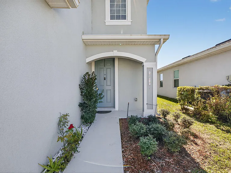 10916 SW Robbia Way — Photo 3